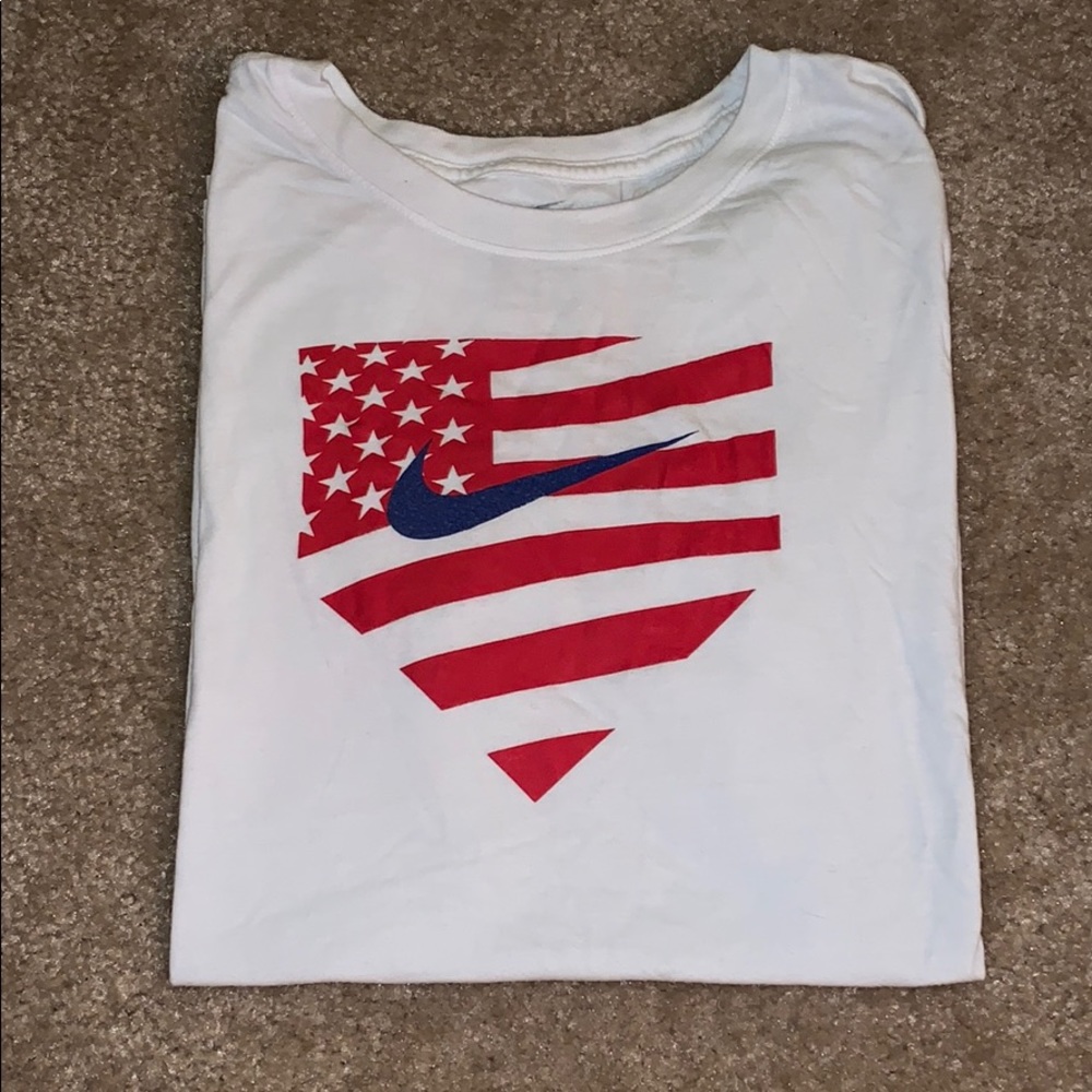 Men’s Nike short sleeve